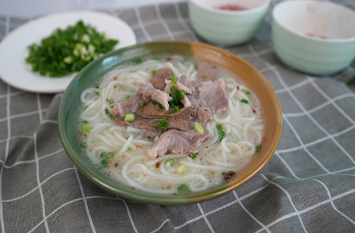 三道镇原味汤粉王培训